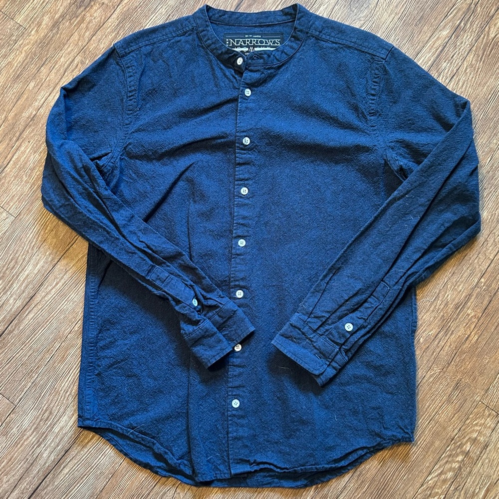 Button down collar-less long sleeve